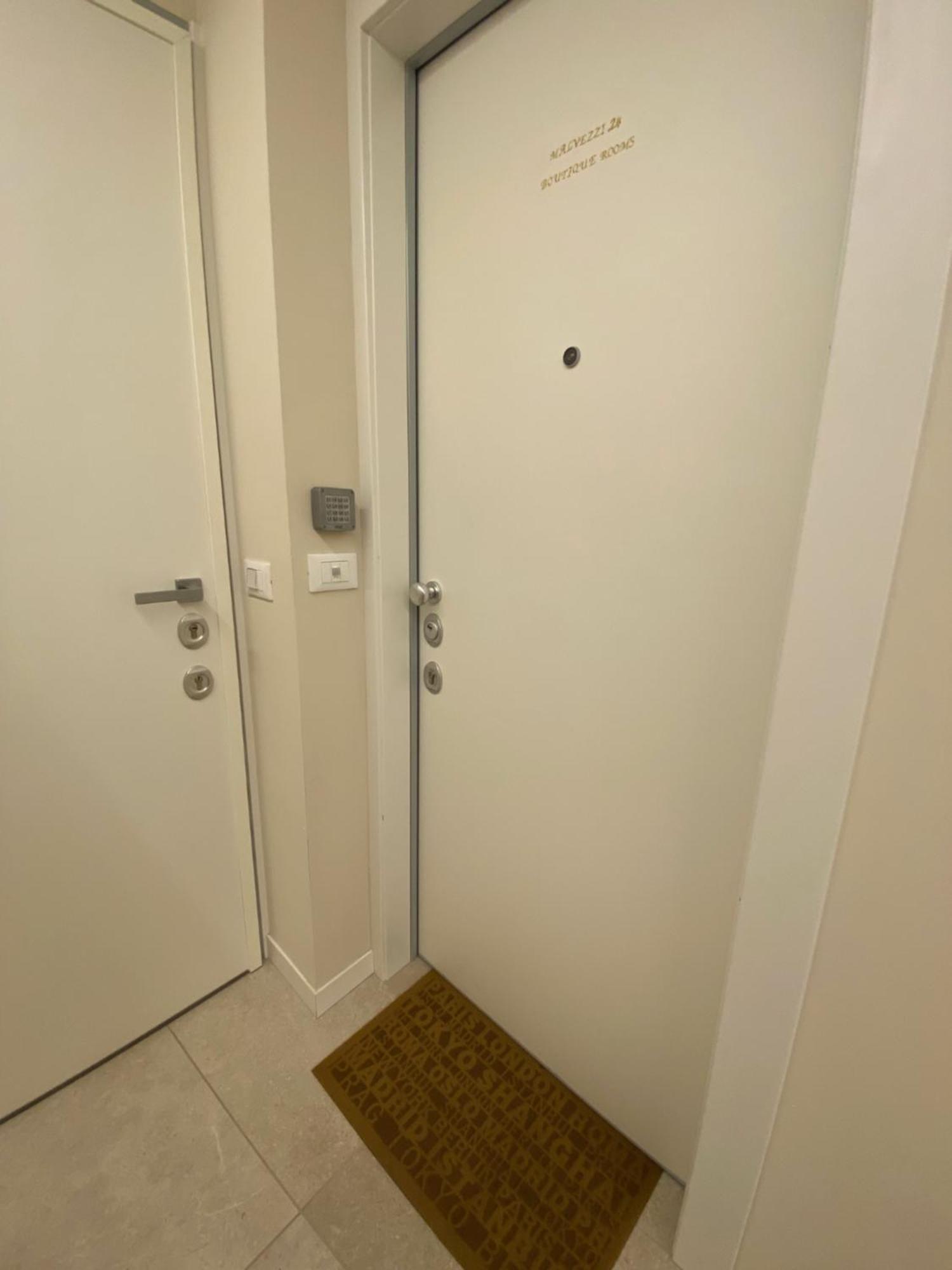 Malvezzi24 Boutique Rooms Desenzano del Garda Exterior foto