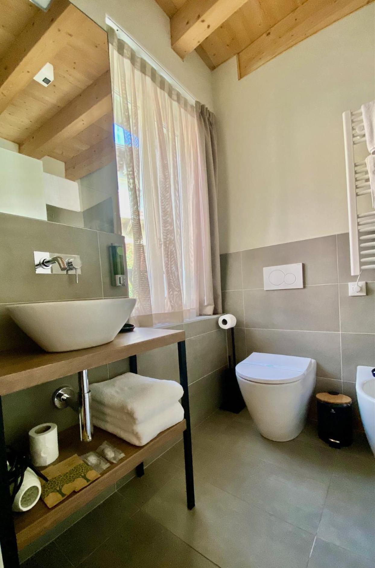 Malvezzi24 Boutique Rooms Desenzano del Garda Exterior foto